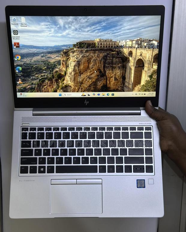 Laptop HP EliteBook 840 G6 16GB Intel Core I7 SSD 256GB - thumbnail 2