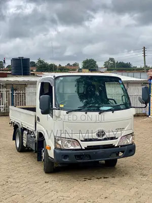 Toyota Dyna 2019 Double Wheel