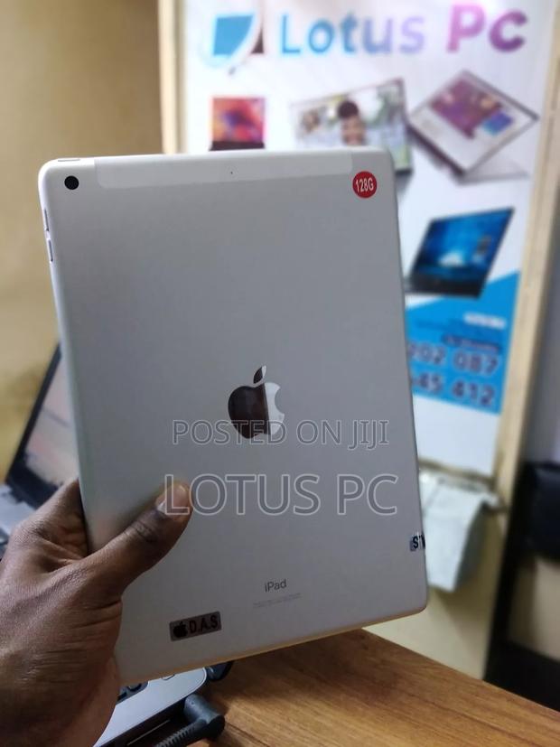 Apple iPad 10.2 (2019) 128 GB Silver - thumbnail 3