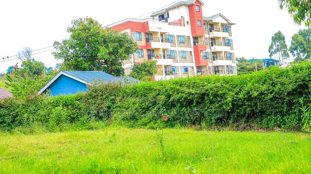 Prime Commercial Plot for Sale in Gitaru - main view