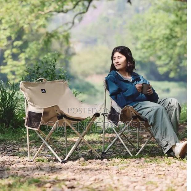 High Quality Canvas Naturehike Folding Moon Chair