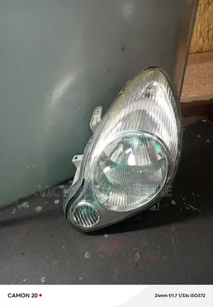 Toyota Duet Now Zenon Headlight