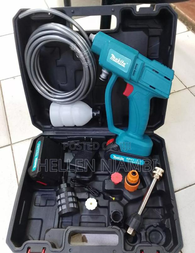 Makita High-Quality Cordless Spray Gun - main view