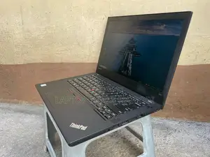 Laptop Lenovo ThinkPad T470 8GB Intel Core I5 SSHD (Hybrid) 500GB