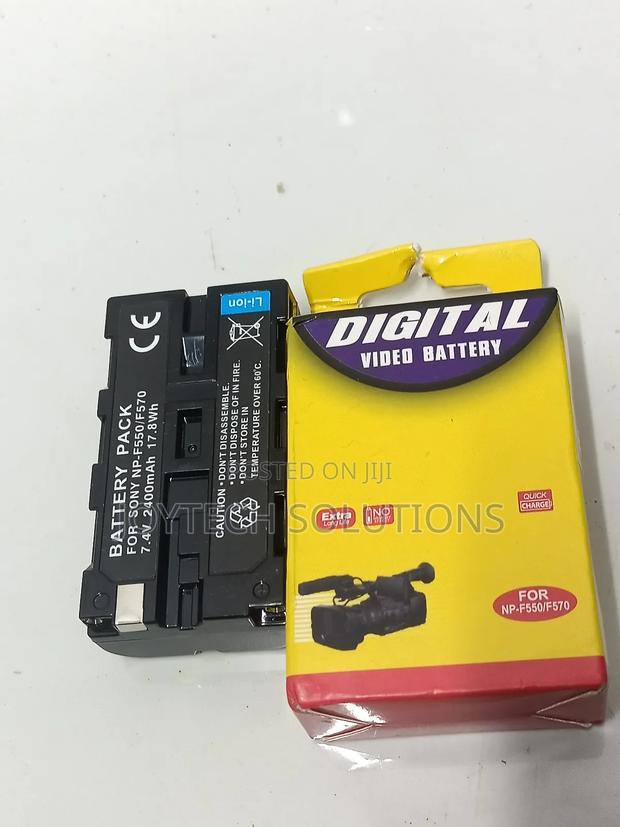 Digital Video Battery for Cameras and Pro Led Lights - thumbnail 2