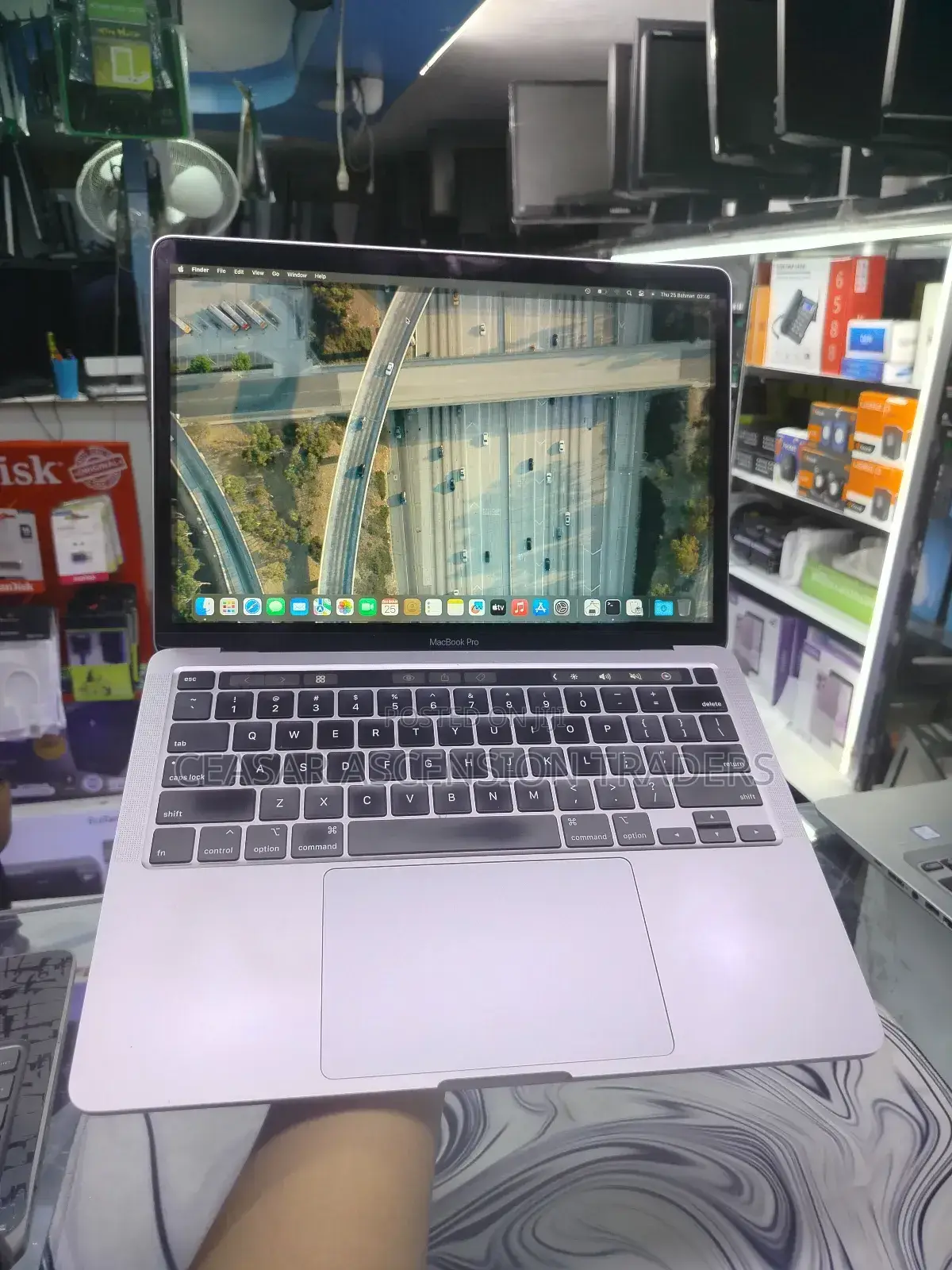 Laptop Apple MacBook Pro 2020 16GB Intel Core I7 SSD 512GB