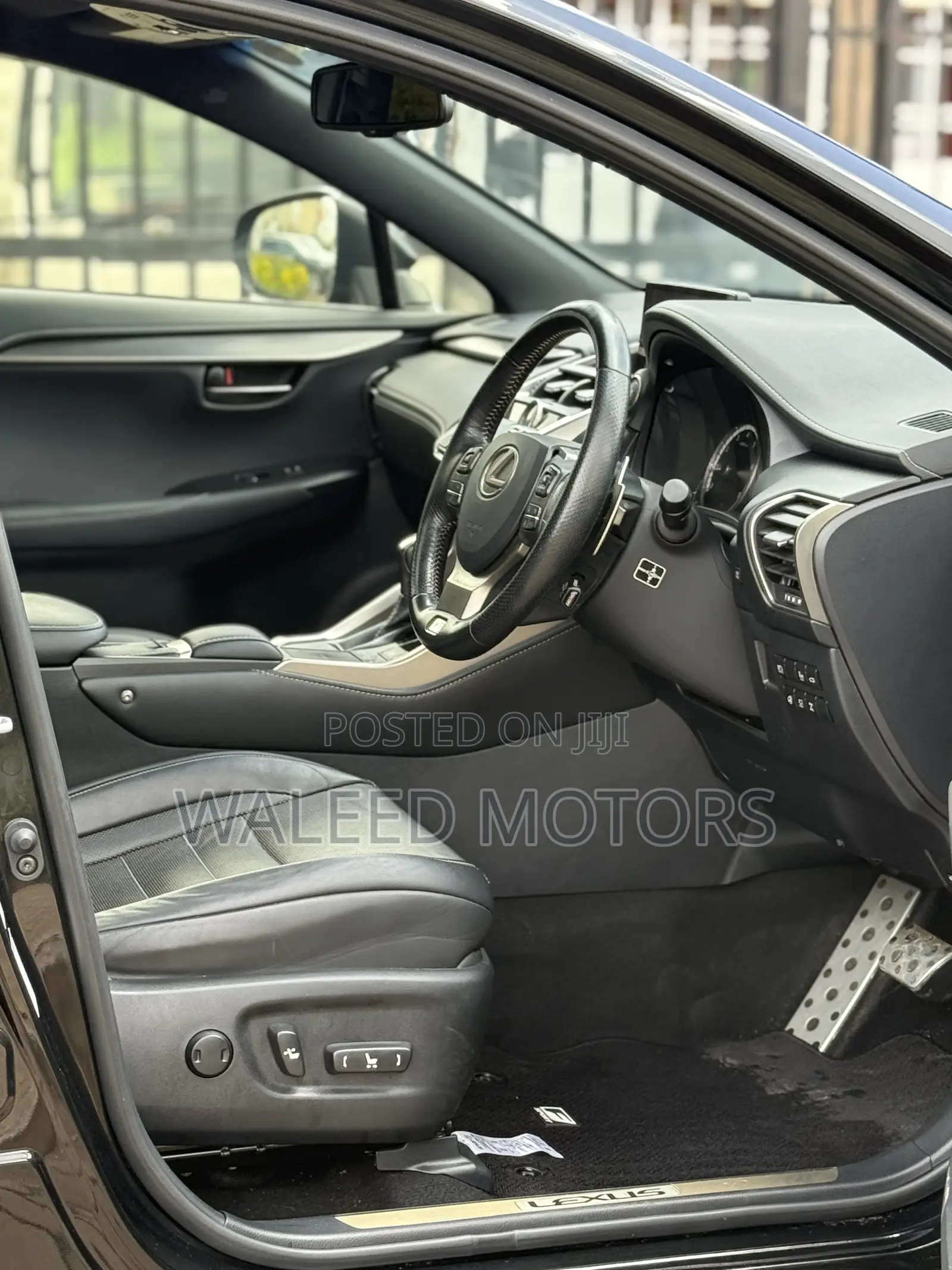 Lexus NX 300h Base 4x4 (2.5L 4cyl 2A) 2018 Black