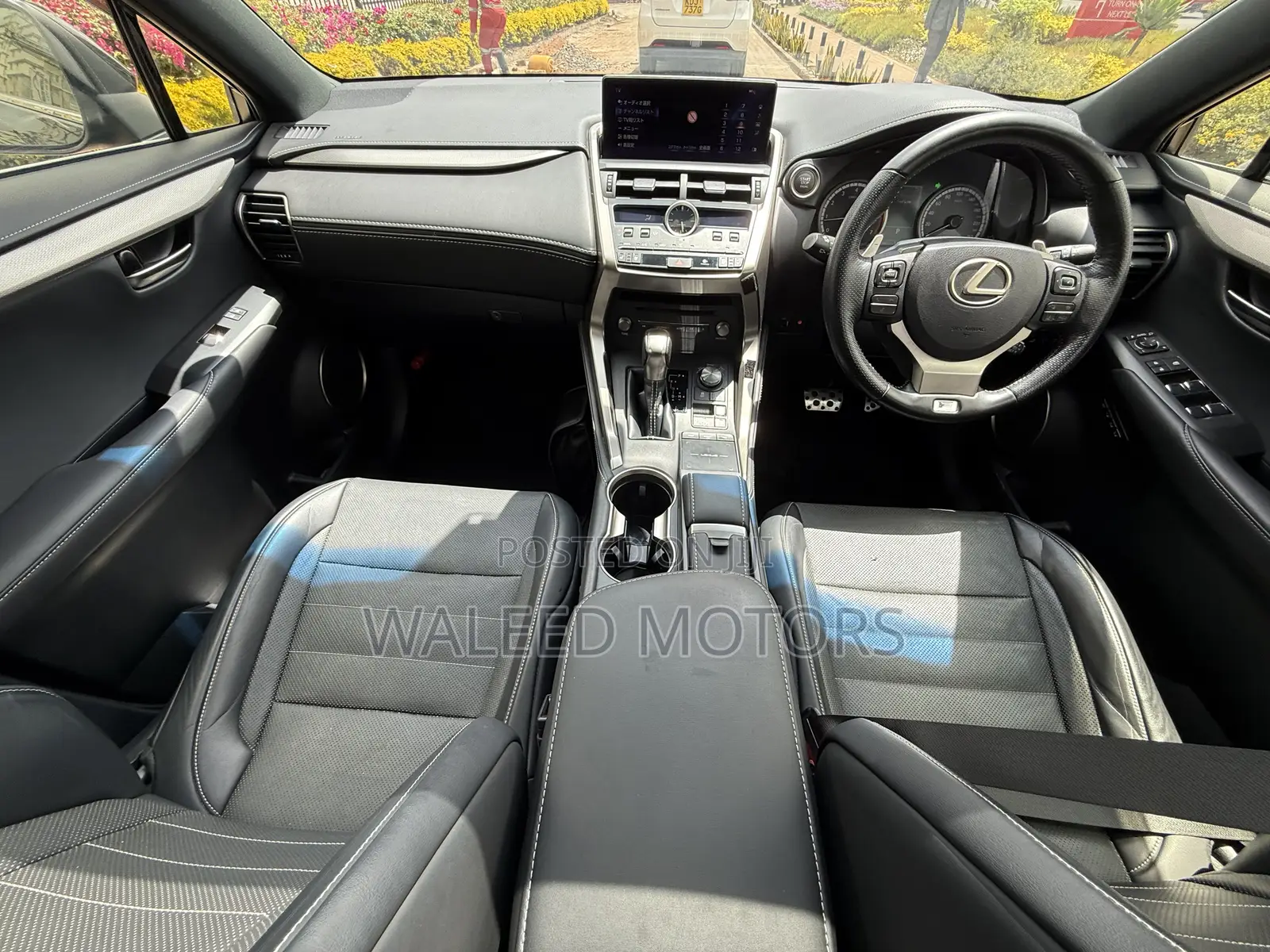 Lexus NX 300h Base 4x4 (2.5L 4cyl 2A) 2018 Black