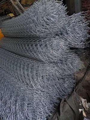 Top Quality Galvanized Chainlink 12.5g Mesh 80*80 7ft