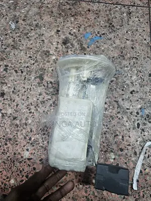 Fuel Pump Ractis Belta.