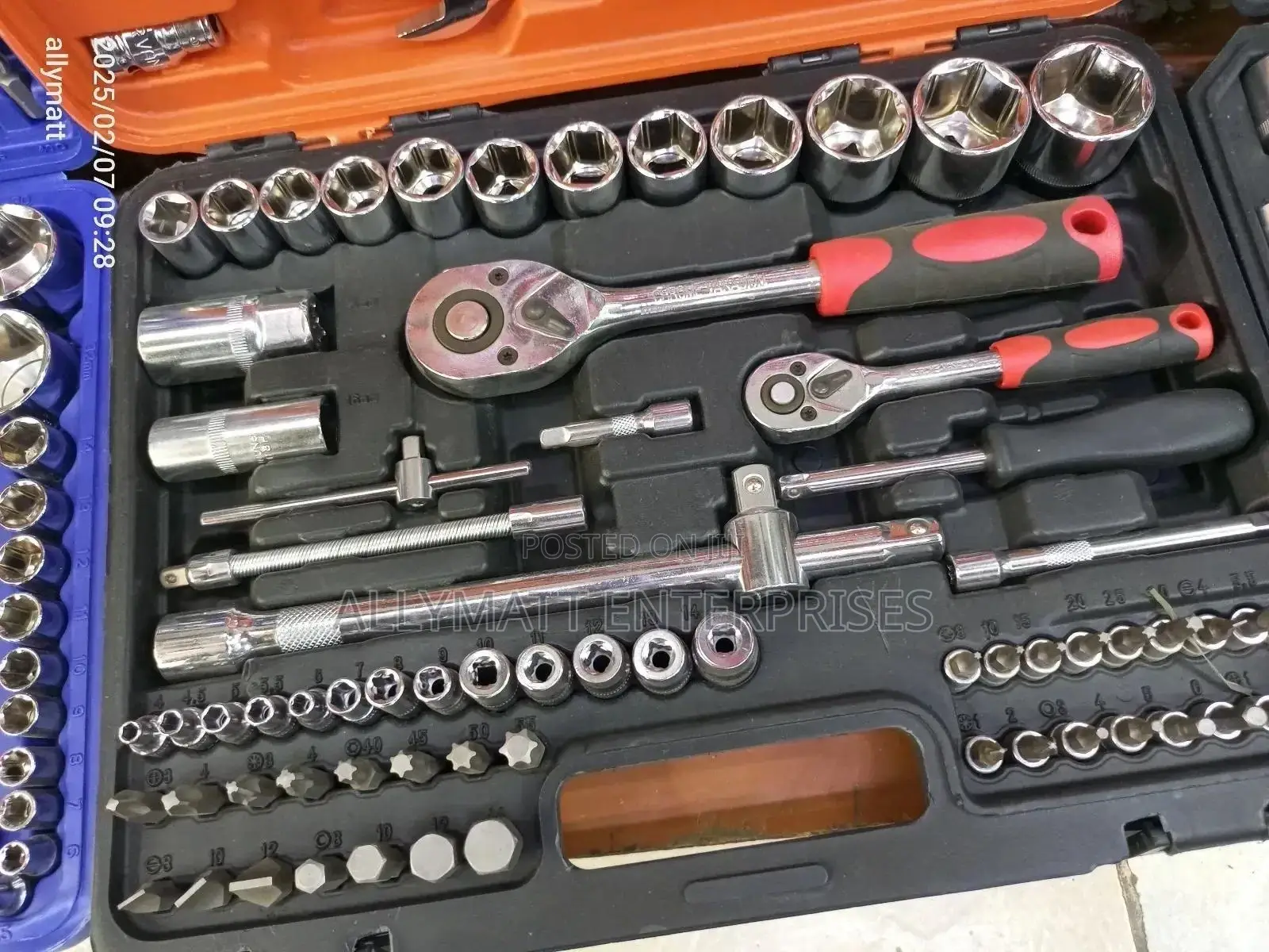 82pcs Socket And Spanner