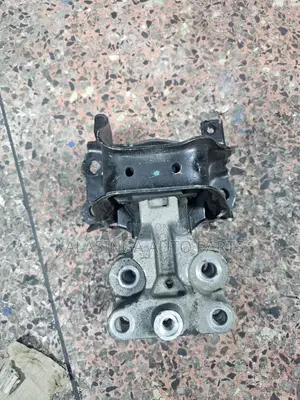 Engine Mounting Nissan  Note E12