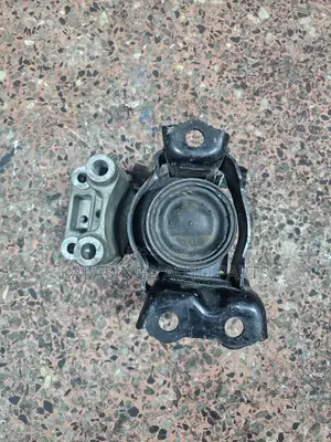 Engine Mounting Nissan  Note E12