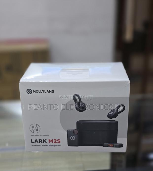 Hollyland Lark M2s Lavalier Microphone System