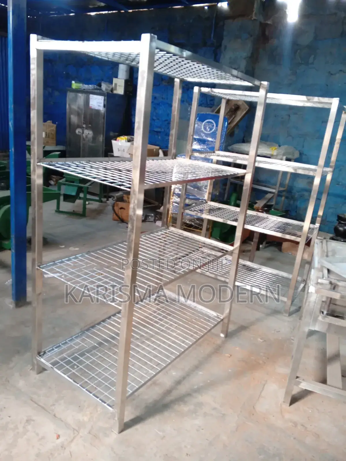 Customized Wire Meshed Racks