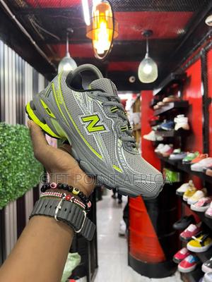 New Balance 740 Unisex Sneakers - thumbnail 2