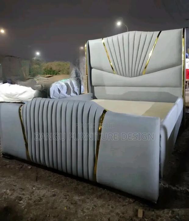 Awestricking Beds - main view