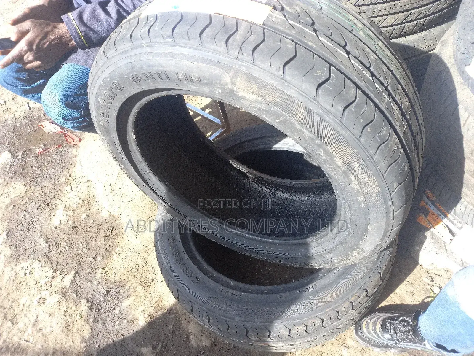 235/55r18 Centara
