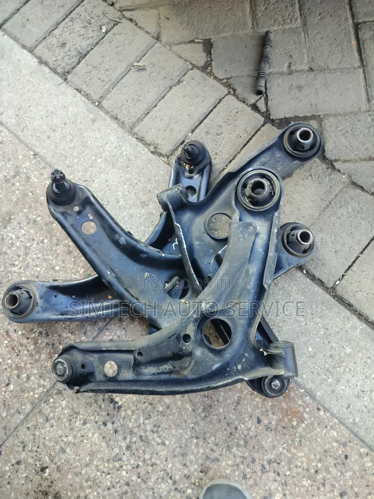 Toyota Fielder Hybrid Front Arms