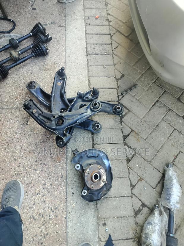 Toyota Axio Hybrid Front Arms
