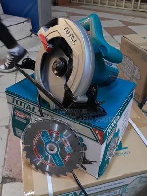 Best Of TOTAL CIRCULAR SAW 1400 WATTS And Blade