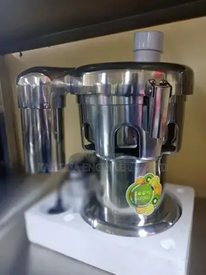 Commercial Juice Extractor Machine