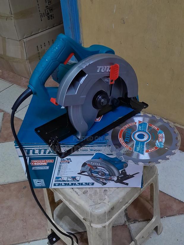 Modern Total Circular Saw + Blade 1400 Watts - main view