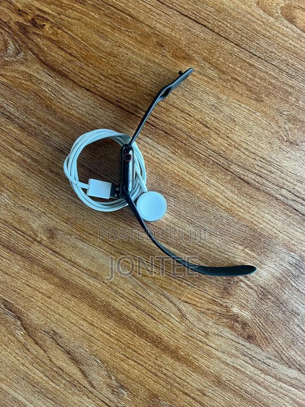 Apple Watch Series5 44mm Cellular - thumbnail 3