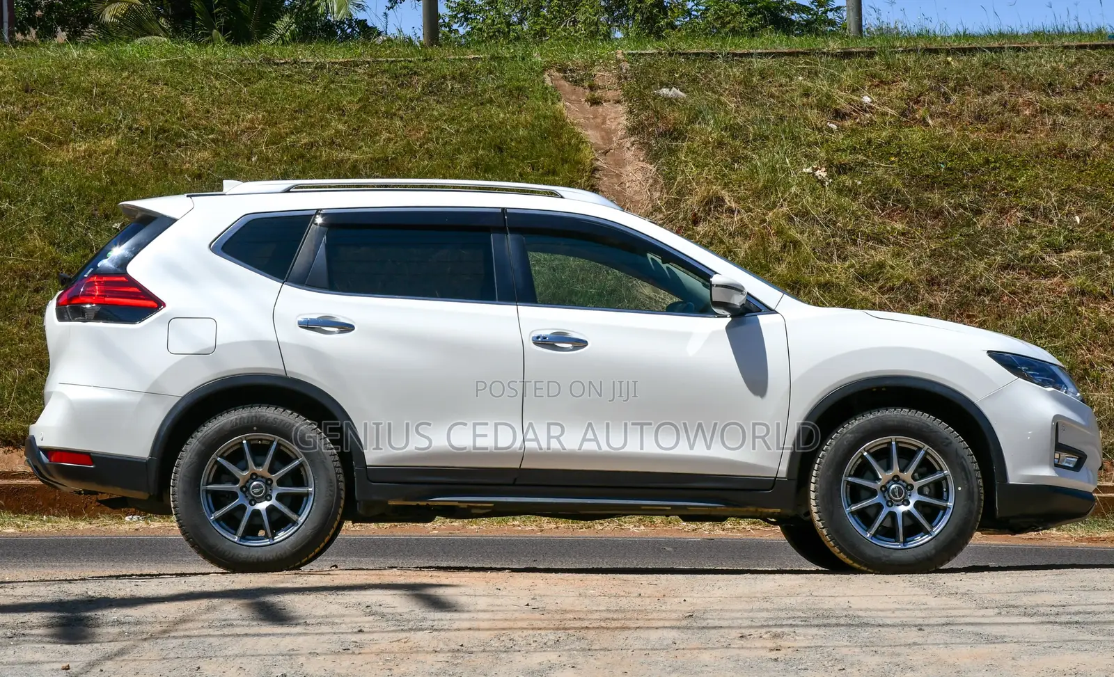 Nissan X-Trail 2018 White