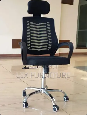 Headrest Office Chair With Ventilated Mesh