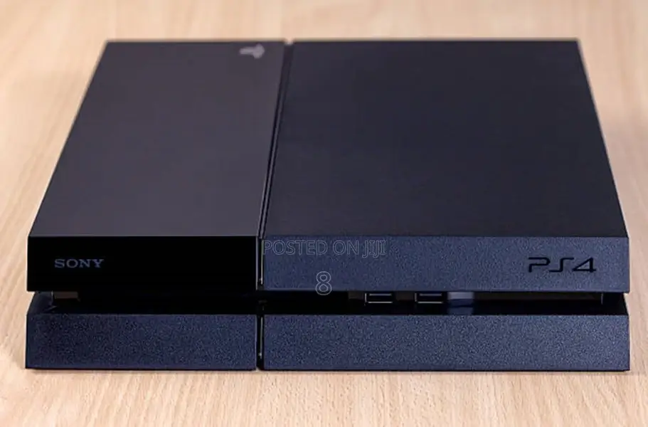 Sony Playstation 4 – Complete With 1 Wireless Controller