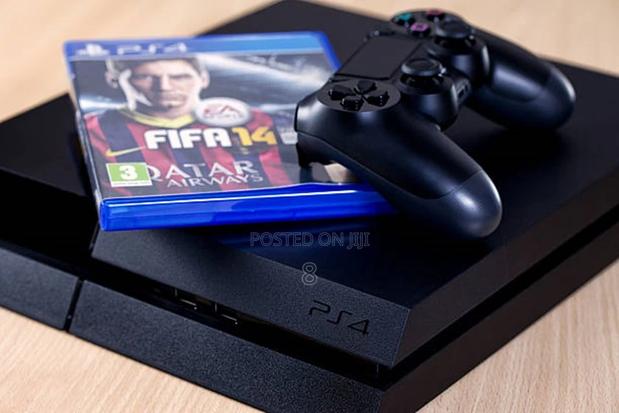 PS4 Console Bundle – Includes Dualshock Controller