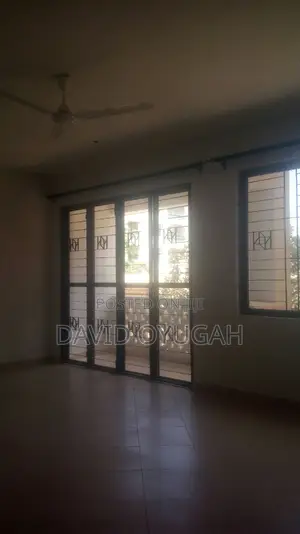 3bdrm Apartment in Ganjoni, Moi Avenue (Msa) for rent