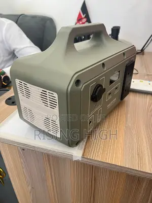 1,000 Watts Power Station.