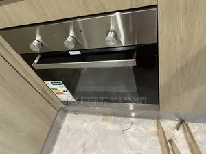 Hisense 75l Built in Oven,With Fan, 60cm Hbo60203