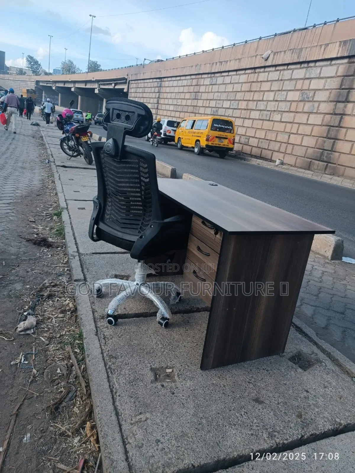 Beautiful 1.2m Office Desk With Headrest Chair Yg1qw