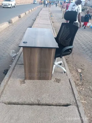 1.2m Office Desk With Elegant Headrest Chair Qwk8
