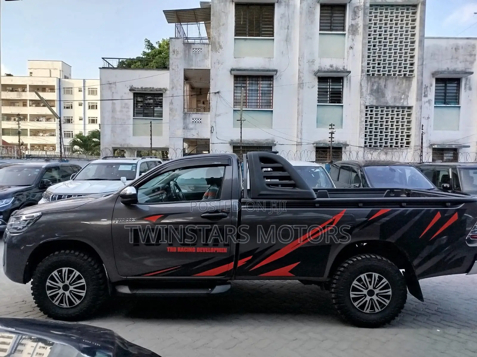 Toyota Hilux 2018 Gray
