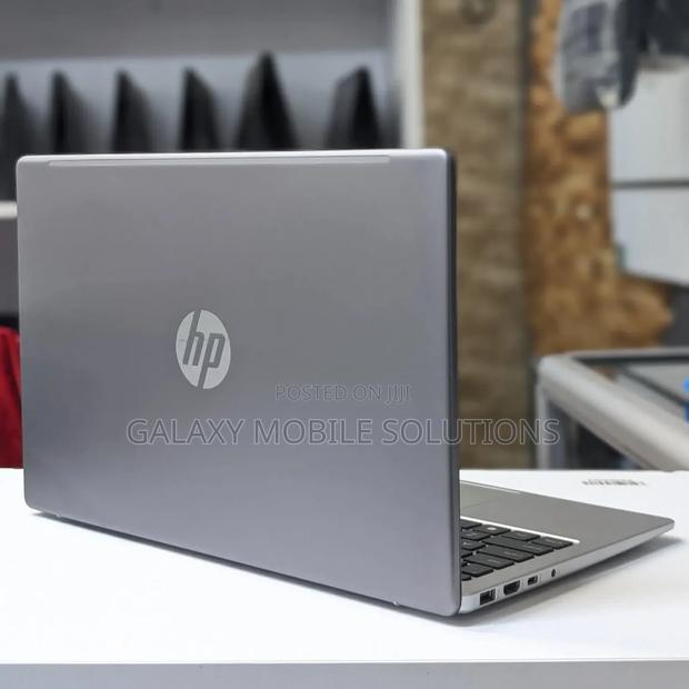 Laptop HP 250 G10 8GB Intel Core I5 SSD 512GB - thumbnail 4