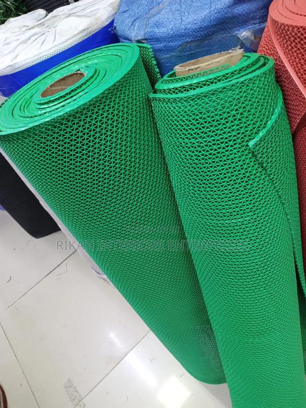 Green Perforated Anti Slip Bathroom Mats