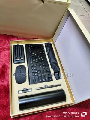 Black High End Business Gift - thumbnail 2