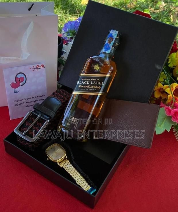Men's Valentine's Gift Set With Black Label Whisky - main view