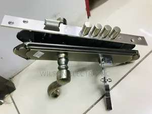 Fealty Heavy Duty Door Lock. Metallic Doors