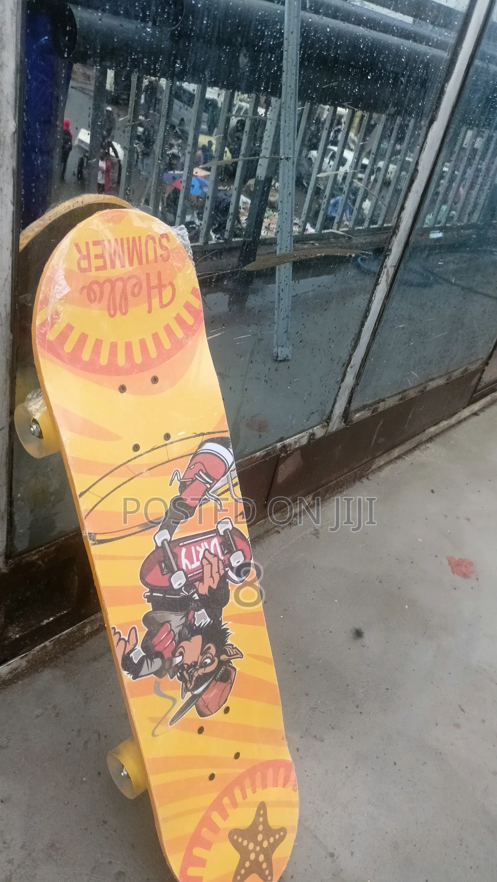 Smooth and Stable Skateboard for Adults – Ride in Style