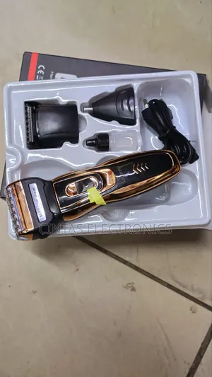 Geemy GM-595 3in1 Rechargeable Shave and Trimmer Set