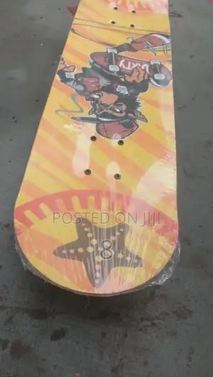 Sleek Adult Skateboard – Designed for Every Skater