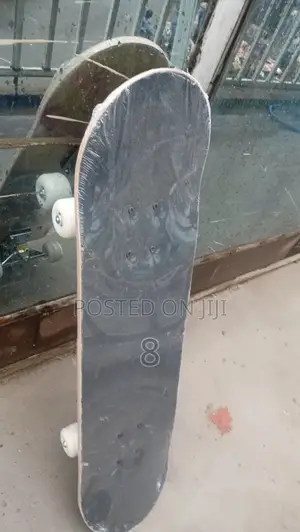 Adult Skateboard – Smooth Rides for Every Skater