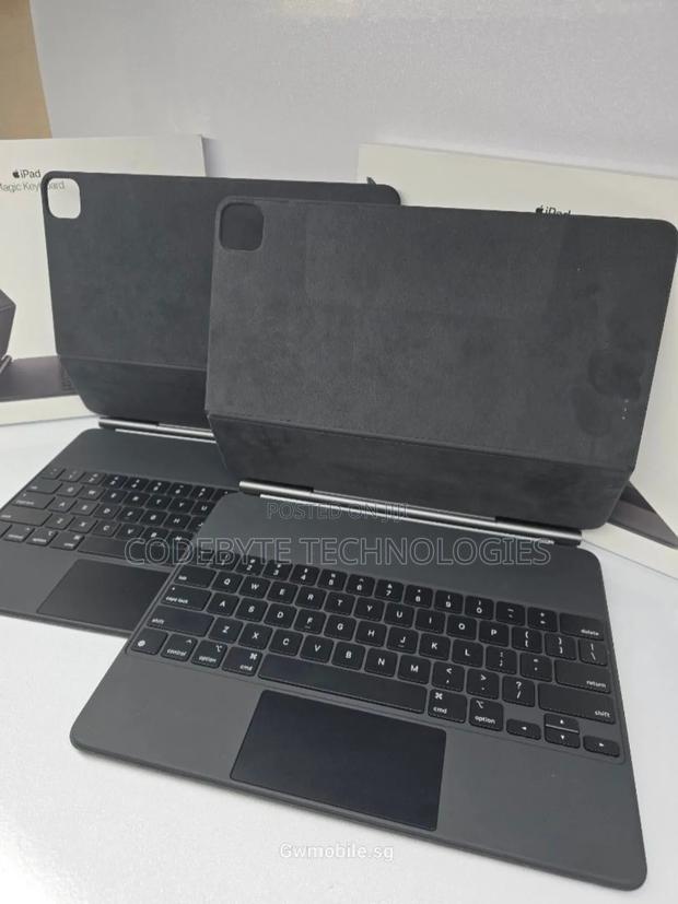 Apple Magic Keyboard 11inch Black - main view