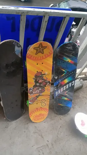 Adult Skateboard – Great for Cruising and Tricks