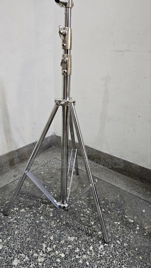 Heavy Duty Silver Stand For Lights And Softbox